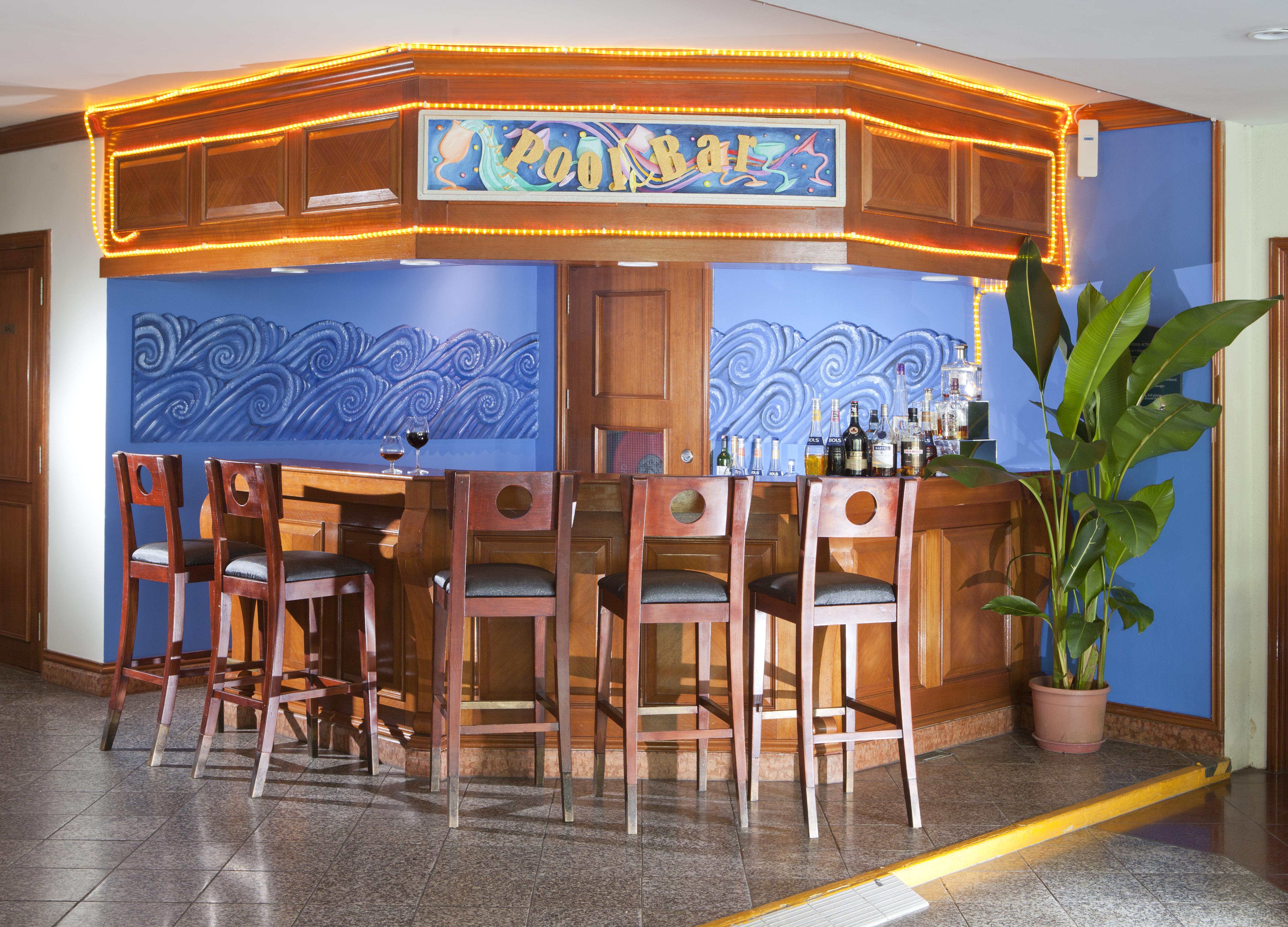 Dorsett Grand Labuan Exterior foto